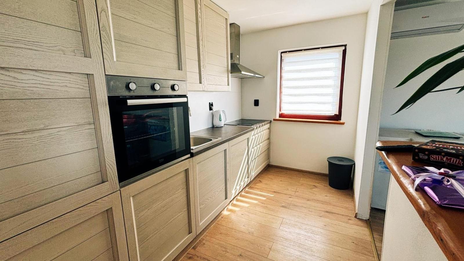 Ana Apartman Póla Kültér fotó